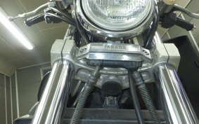 YAMAHA VMAX 2000