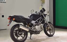 HONDA VTR 250 2002 MC33