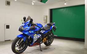 SUZUKI GSX250RA 2014