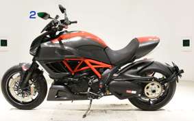 DUCATI DIAVEL Carbon 2011