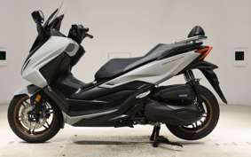 HONDA FORZA 250 MF17