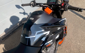 KTM 890 DUKE GP 2024 TU940