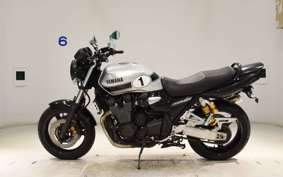 YAMAHA XJR1300 Gen.2 2017 RP17J