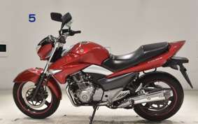 SUZUKI GSR250 2024