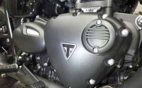TRIUMPH BONNEVILLE T120 2018