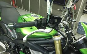 TRIUMPH STREET TRIPLE 85 2014