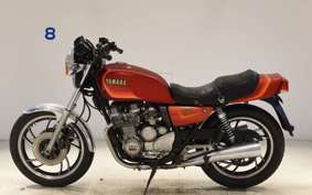 YAMAHA XJ550