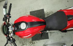 DUCATI MONSTER 696 2010
