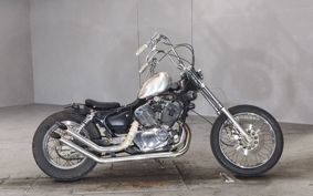 YAMAHA VIRAGO 250 3DM