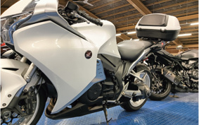 HONDA VFR1200F 2012 SC63