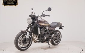 KAWASAKI Z900RS 2025 ZR900K