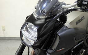 DUCATI DIAVEL STRADA 2013 ZDMG102JBDB