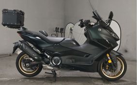 YAMAHA T-MAX 560 SJ19J