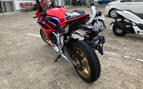 HONDA CBR250RR MC51