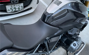 BMW R1200R LC 2015 0A04