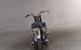SUZUKI GT750 GT750
