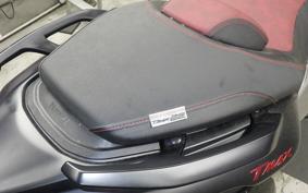 YAMAHA T-MAX 560 2026 SJ21J