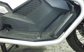 HONDA X-ADV 750 2025 RH21