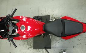 HONDA CBR650R E-Clutch 2025 RH17