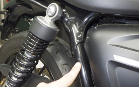 TRIUMPH STREET TWIN 2020