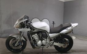 YAMAHA FZS1000 FAZER RN06