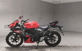SUZUKI GSX-R125 DL33B