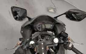 YAMAHA YZF-R25 RG10J