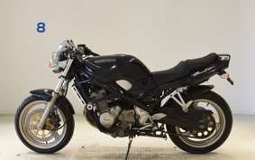 SUZUKI BANDIT 250 GJ74A