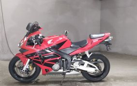 HONDA CBR600RR 2003 PC37