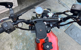 SUZUKI GLASS TRACKER BIG BOY NJ4BA
