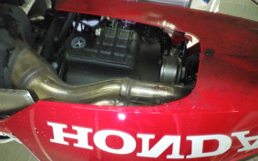 HONDA CBR650R E-Clutch 2025 RH17