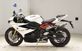 TRIUMPH DAYTONA 675 R 2015