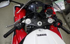 YAMAHA YZF-R1 2010