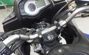 SUZUKI Vｽﾄﾛｰﾑ650XTA 2015 VP56A
