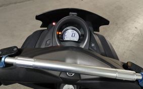 YAMAHA N-MAX 155 SG50J
