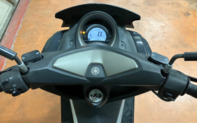 YAMAHA N-MAX SE86J