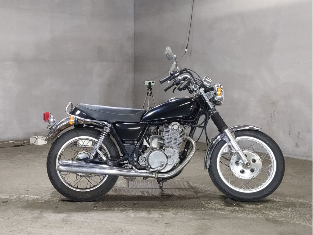 Фото Yamaha SR400 1999 с японского аукциона