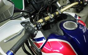 HONDA CRF1000L AFRICA TWIN 2016 SD04