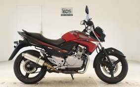 SUZUKI GSR250