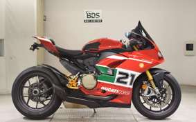 DUCATI PANIGALE V2 2025
