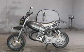 SUZUKI STREET MAGIC CF12A
