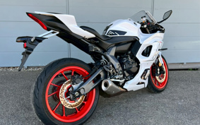 YAMAHA YZF-R7 2024 RM39J