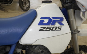 SUZUKI DR250 S SJ44A