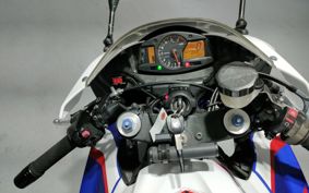 HONDA CBR600RR 2011 PC40