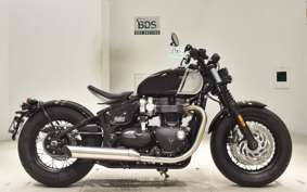 TRIUMPH BONNEVILLE BOBBER 2025