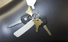 SUZUKI ｼﾞｸｻｰ250 ED22B