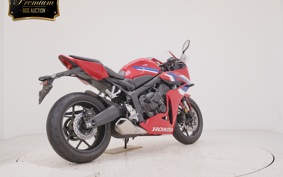 HONDA CBR650R E-Clutch 2025