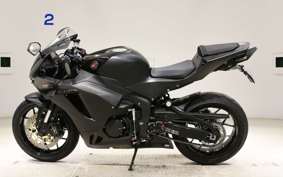 HONDA CBR600RR GEN 3 2024 PC40