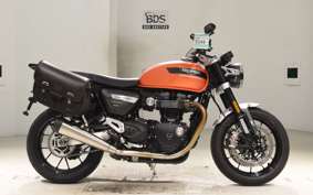 TRIUMPH SPEED TWIN 2023