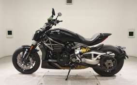 DUCATI DIAVEL X S 2016